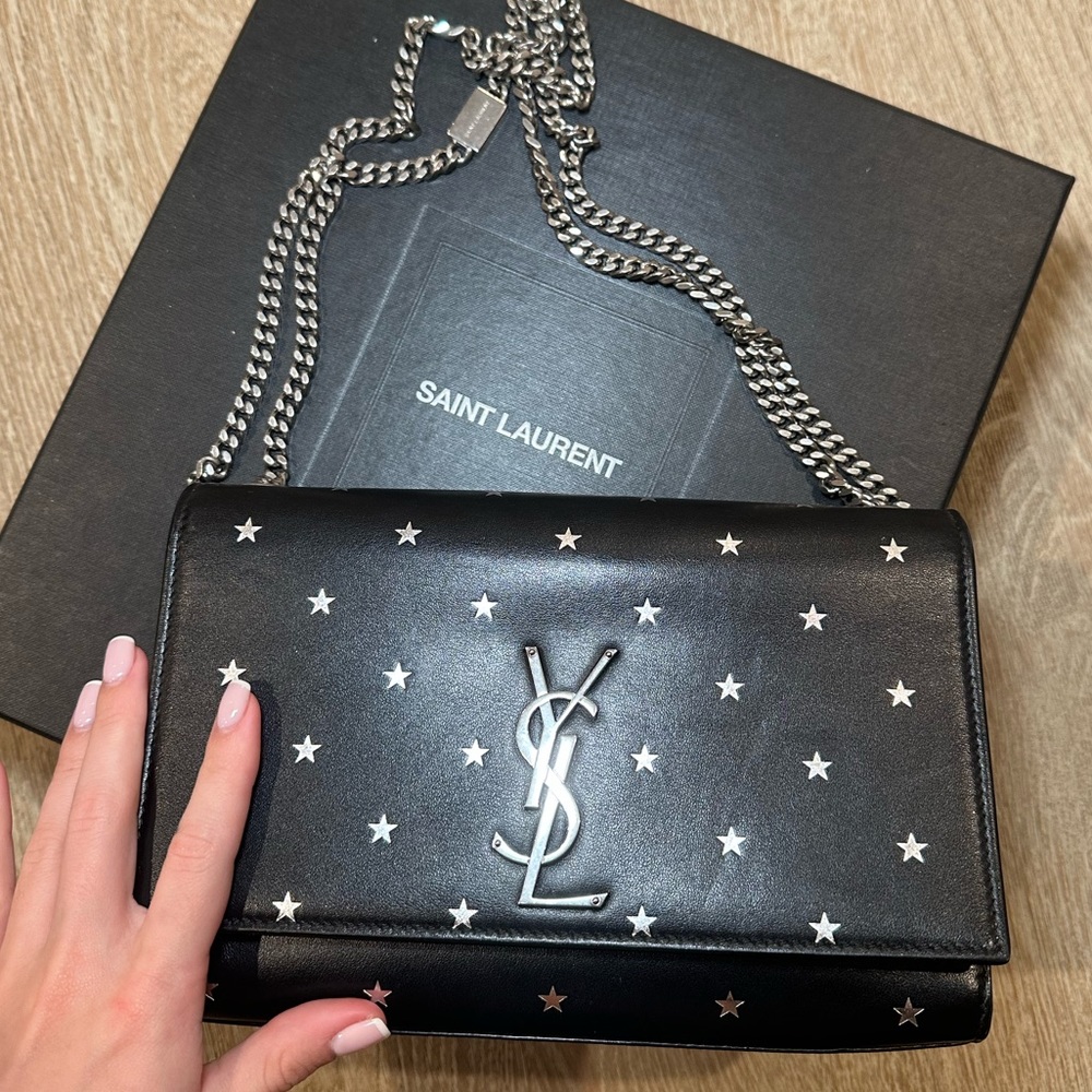 Saint Laurent Black
Medium Silver Star
Kate Chain Bag